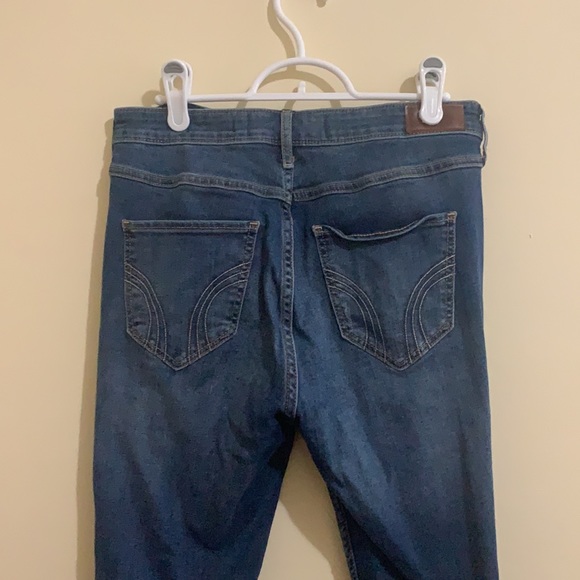 Hollister ultra high-rise super skinny jeans - Picture 2 of 4